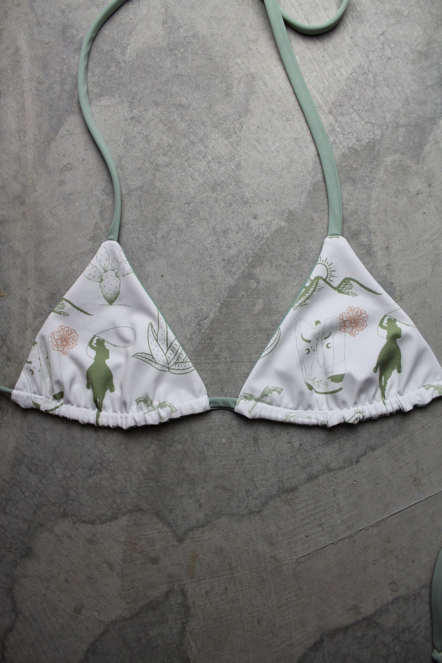 M - Saloon/Sage Green Triangle Top