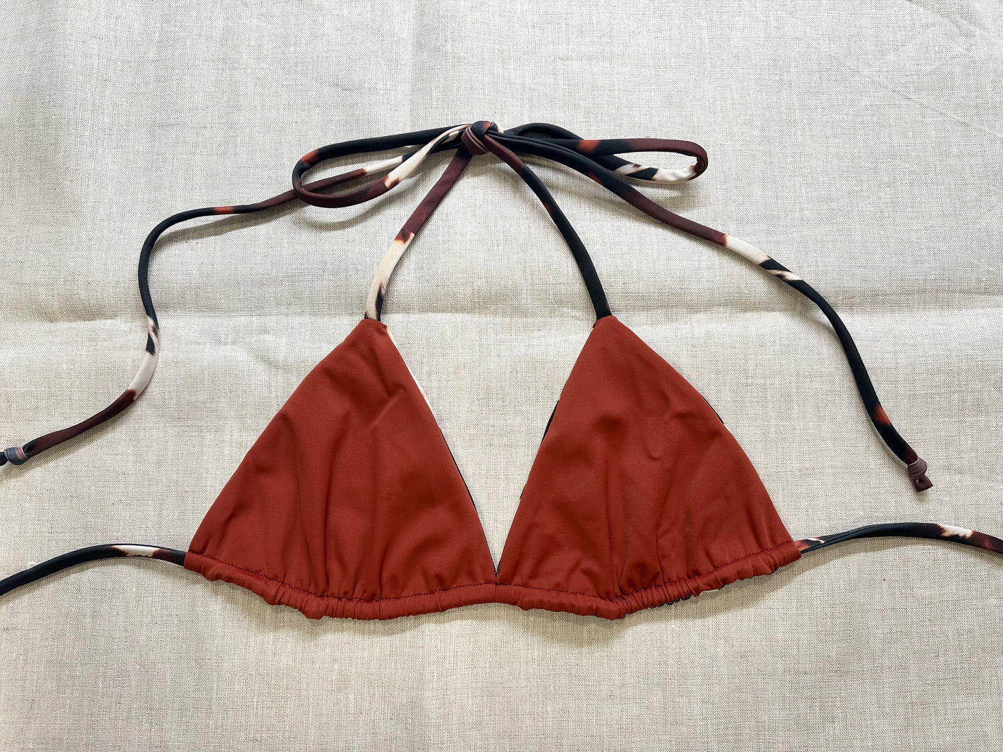 S Cowhide/Red Dirt Triangle Top